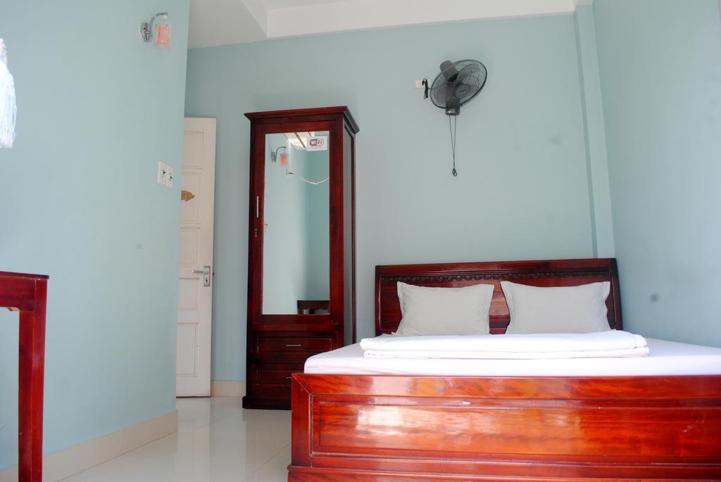 Hotel Hoa Cúc Xanh Hue Exterior foto
