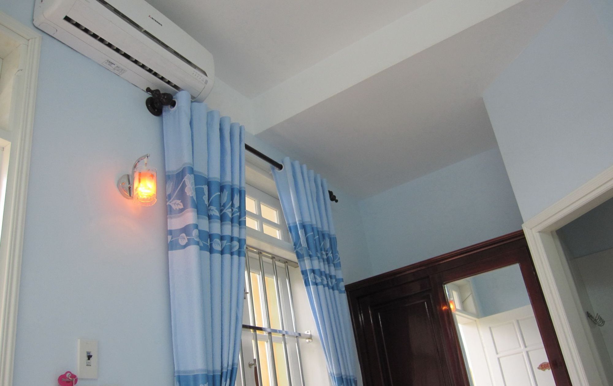 Hotel Hoa Cúc Xanh Hue Exterior foto